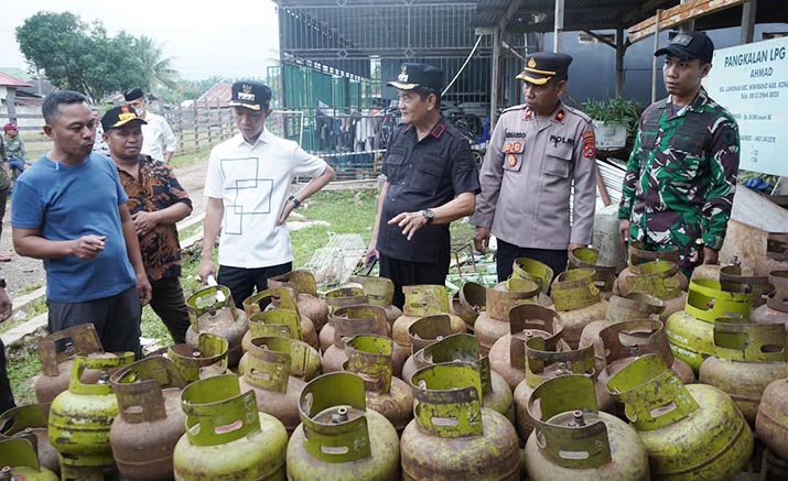 Bupati Konut Pastikan Harga Bahan Pokok Stabil Jelang Idul Fitri 2025